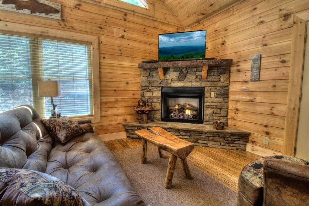Vila Honeymoon Getaway In Woods Near Noc And Smoky Mtn Rr Bryson City Exteriér fotografie