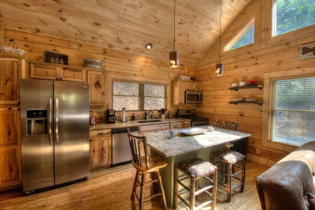 Vila Honeymoon Getaway In Woods Near Noc And Smoky Mtn Rr Bryson City Exteriér fotografie