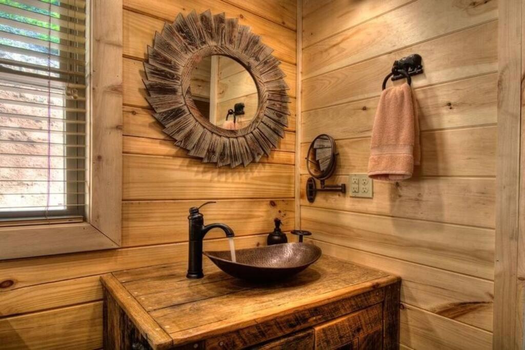 Vila Honeymoon Getaway In Woods Near Noc And Smoky Mtn Rr Bryson City Exteriér fotografie